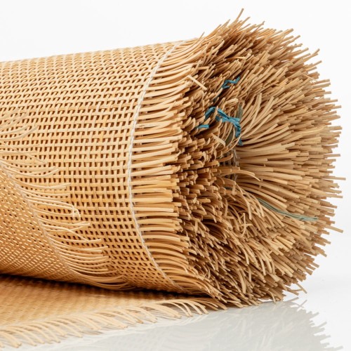 Naturalna plecionka rattanowa w rolce – plecionka meblowa najwyższej jakości.
